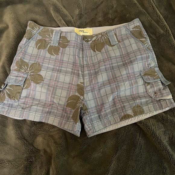 Crazy Shirt Hawaiian Plaid Cargo Shorts - Picture 1 of 5